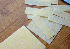 Domácí nudle široké