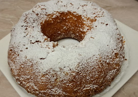 Jogurtová bábovka s pudinkem