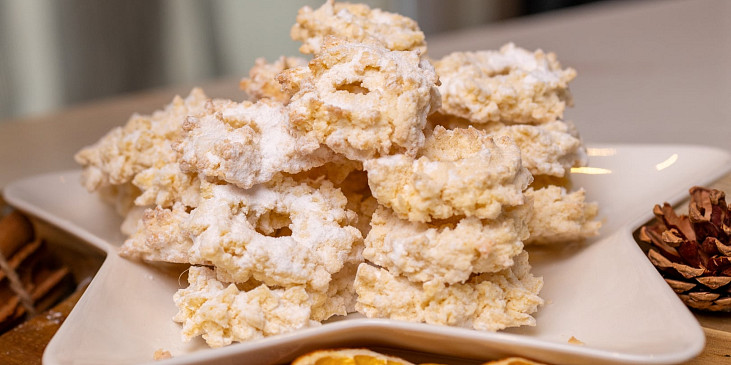 Kokosové cukroví ze strojku