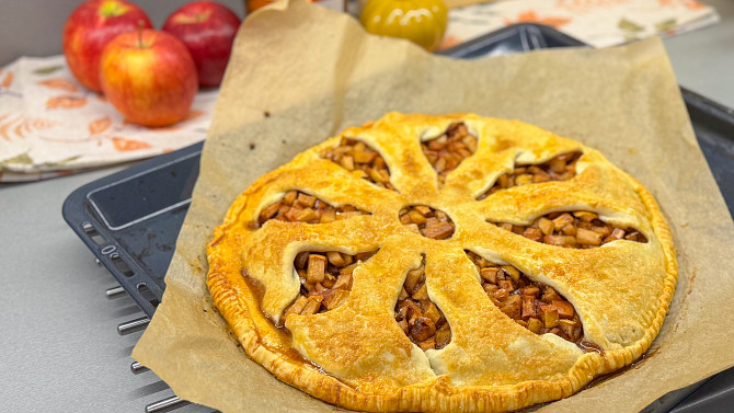 Křehký jablečný koláč