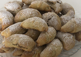 Nekynuté svatomartinské rohlíčky s ořechovou náplní