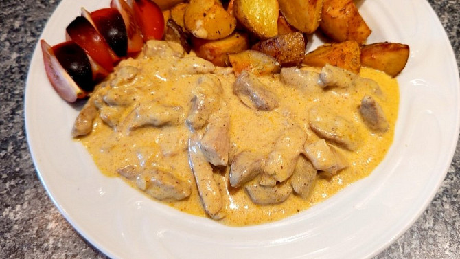 Vepřové kousky ve smetanovo-hořčičné omáčce