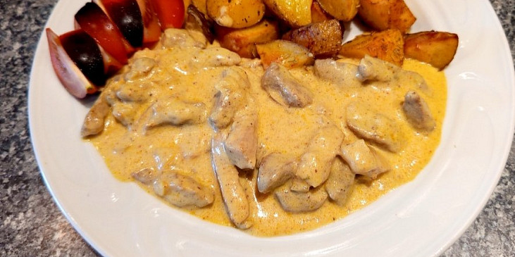 Vepřové kousky ve smetanovo-hořčičné omáčce