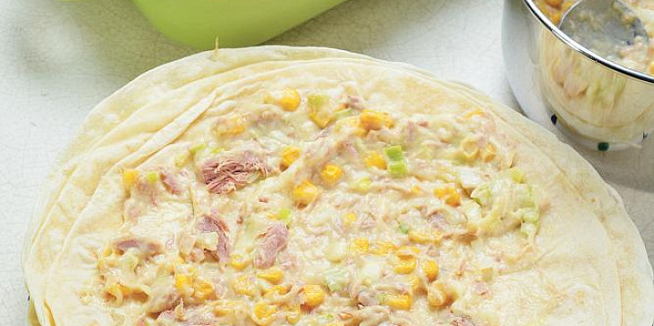 Zapečené tortilly s tuňákem