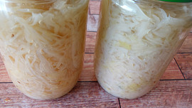 Zelí ve sladkokyselém nálevu sterilované