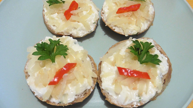 Jednohubky s romadúrem