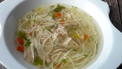 Kuřecí vývar se zeleninou