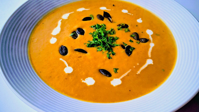 Polévka z muškátové dýně (vhodná pro diabetiky)