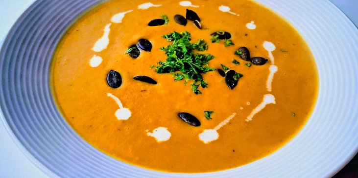 Polévka z muškátové dýně (vhodná pro diabetiky)