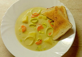 Krém z brambor, mrkve a pórku