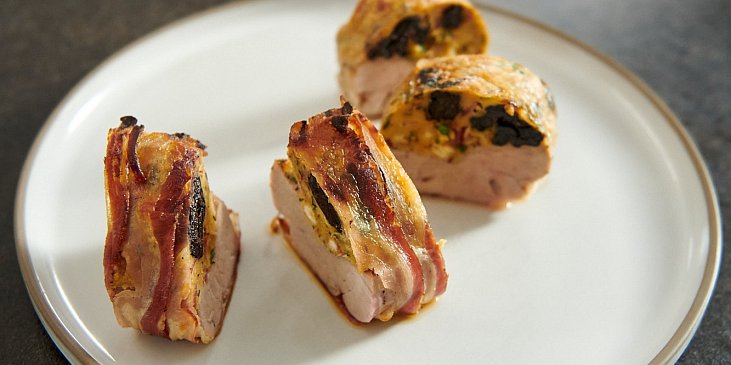 Vepřová panenka s nádivkou ze sušených švestek podle Mirka Kaliny