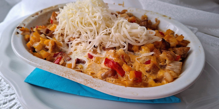 Zapečená zelenina s masem a vejci (vhodné pro diabetiky)