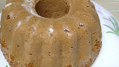 Jablkovo-ořechová bábovka