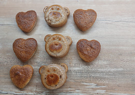 Jednoduchý zdravý ořechový koláč bez mouky ze tří ingrediencí