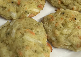 Karbanátky z tresky se zeleninou (Karbenatky z tresky , nepeče nám trouba zvrchu a u přesto jsou vynikající , máme bez kaše 😂😂😂)