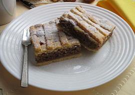 Křehký ořechový koláč