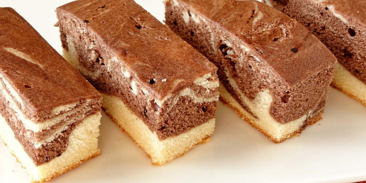 Mramorové šlehačkové řezy