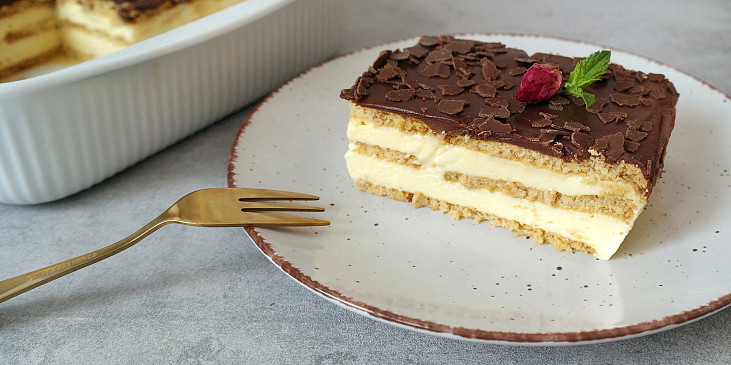 Pudinkový dezert se sušenkami