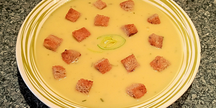 Smetanová pórková polévka