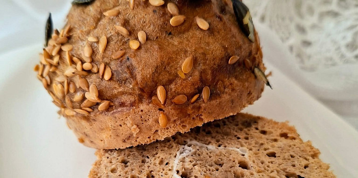 Tuňáková houstička vhodná pro nízkosacharidovou stravu