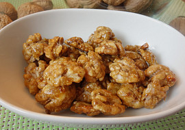 Vlašské ořechy v karamelu