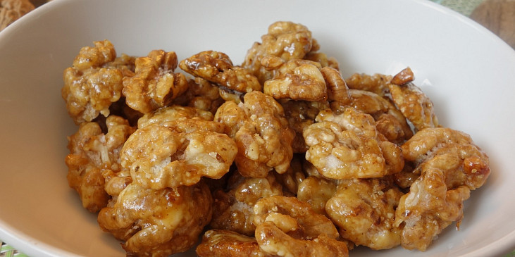 Vlašské ořechy v karamelu