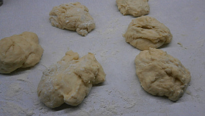 Česnekový naan (indická placka)