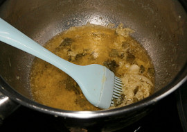 Česnekový naan (indická placka)