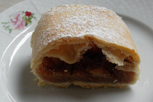 Jablečný štrúdl z pivního těsta