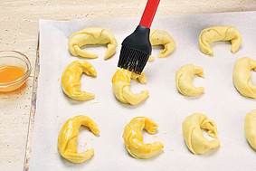 Plněné ořechové rohlíčky