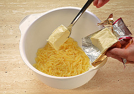 Smažené sýrové kuličky