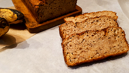 Vláčný banánový chlebíček