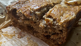 Zdravý banánový chlebík