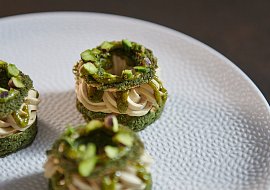 Extra pistáciový Paris-Brest podle Heleny Fléglové