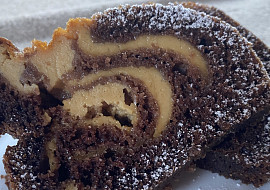 Kakaová bábovka s tvarohem