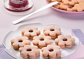 Linecké kytičky z pohankové mouky