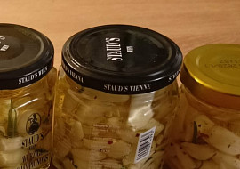 Nakládaný česnek v oleji