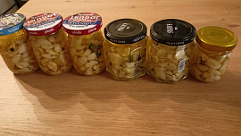 Nakládaný česnek v oleji