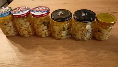 Nakládaný česnek v oleji