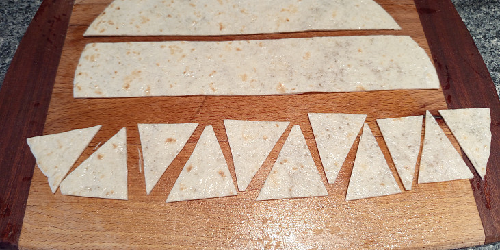 Nejrychlejší domácí nachos z tortilly