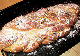 Vánočka z domácí pekárny