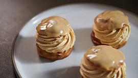 Větrník se slaným karamelem podle Heleny Fléglové