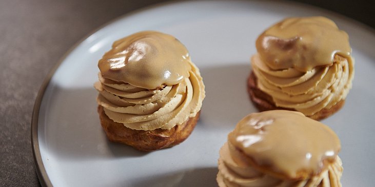 Větrník se slaným karamelem podle Heleny Fléglové