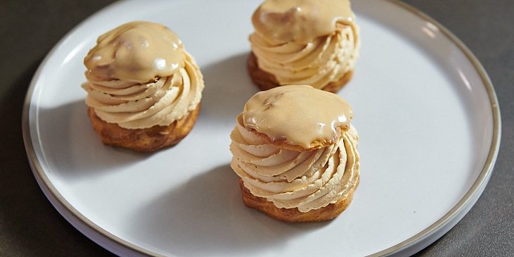 Větrník se slaným karamelem podle Heleny Fléglové