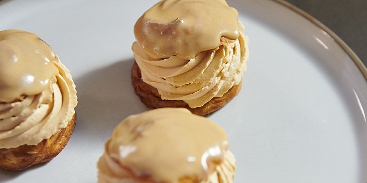 Větrník se slaným karamelem podle Heleny Fléglové