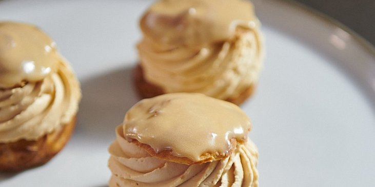 Větrník se slaným karamelem podle Heleny Fléglové