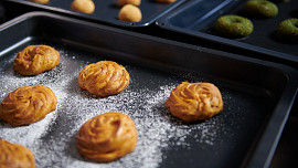 Větrník se slaným karamelem podle Heleny Fléglové