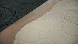 Výroba křupavé vrstvy podle Heleny Fléglové