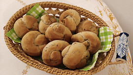 „Žitné“ rohlíky s omládkem