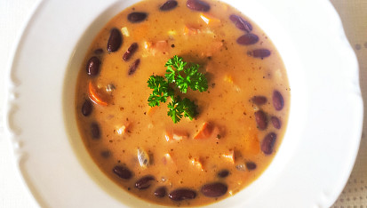 Fazolová polévka rychlá